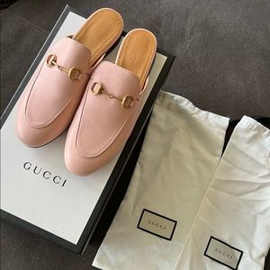 Gucci Princetown Leather Slipper in Pink